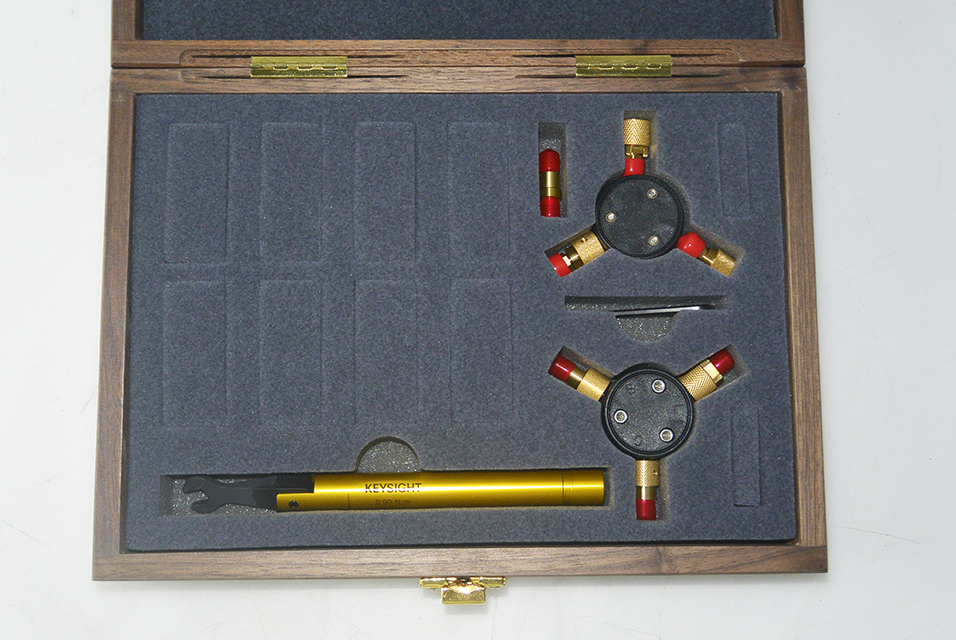 Keysight(Agilent) 85033E Standard Mechanical Calibration Kit