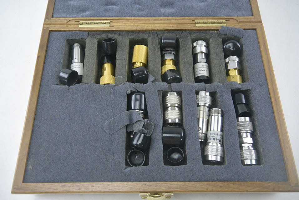 Keysight(Agilent) 85032F Standard Mechanical Calibration Kit